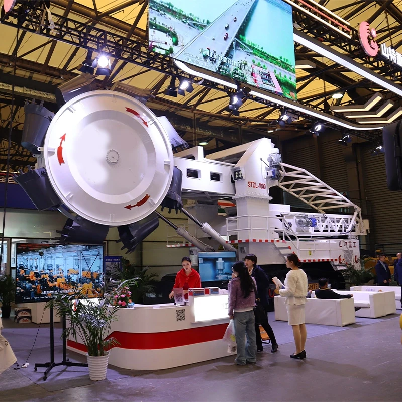 遥控斗轮堆取料机